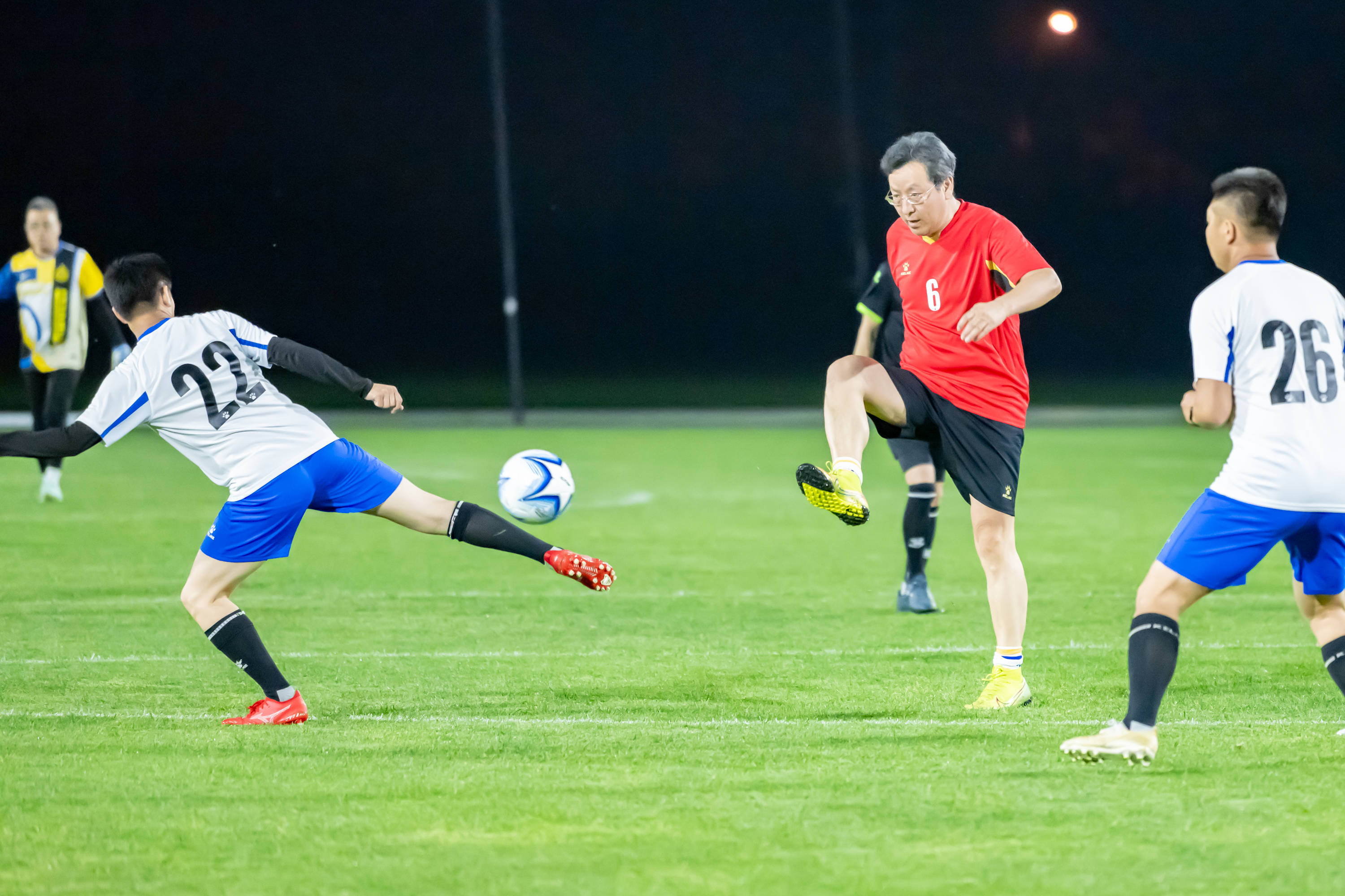 职业足球 职业足球